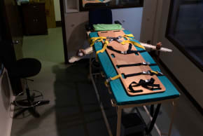 A lethal injection chamber at Washington State Penitentiary in Walla Walla, Washington, US, September 6, 2024.  (photo credit: REUTERS/Matt Mills McKnight)