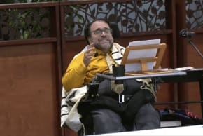 Matan Koch speaks at Ikar, his Los Angeles synagogue, on Disability Shabbat, Oct. 18, 2025.