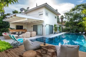 Pool design: Plagim Pools planning, Gan-Galim Gardens.