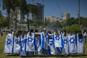 People celebrate Israel’s 78th Independence Day at Sacher Park in Jerusalem, April 22, 2026.