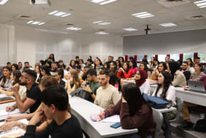 HEBREW UNIVERSITY Business School students. 