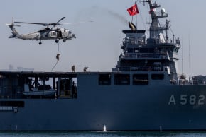 Turkish Navy underwater assault (SAT) commandos perform a drill during a Teknofest Blue Homeland event at the Naval Command on August 21, 2026 in Golcuk, Turkey; Illustrative.