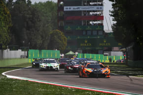 The (10) Garage 59 McLaren 720S GT3 Evo of Antare Au of Hong Kong, Tom Fleming of Great Britain and Marvin Kirchhofer of Germany leads the field at the start during the World Endurance Championship 6 Hours of Imola at Autodromo Enzo e Dino Ferrari on April 19, 2026 in Imola, Italy.