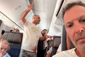 Flydubai passenger Uri Pintov onboard flight  flight 1073.