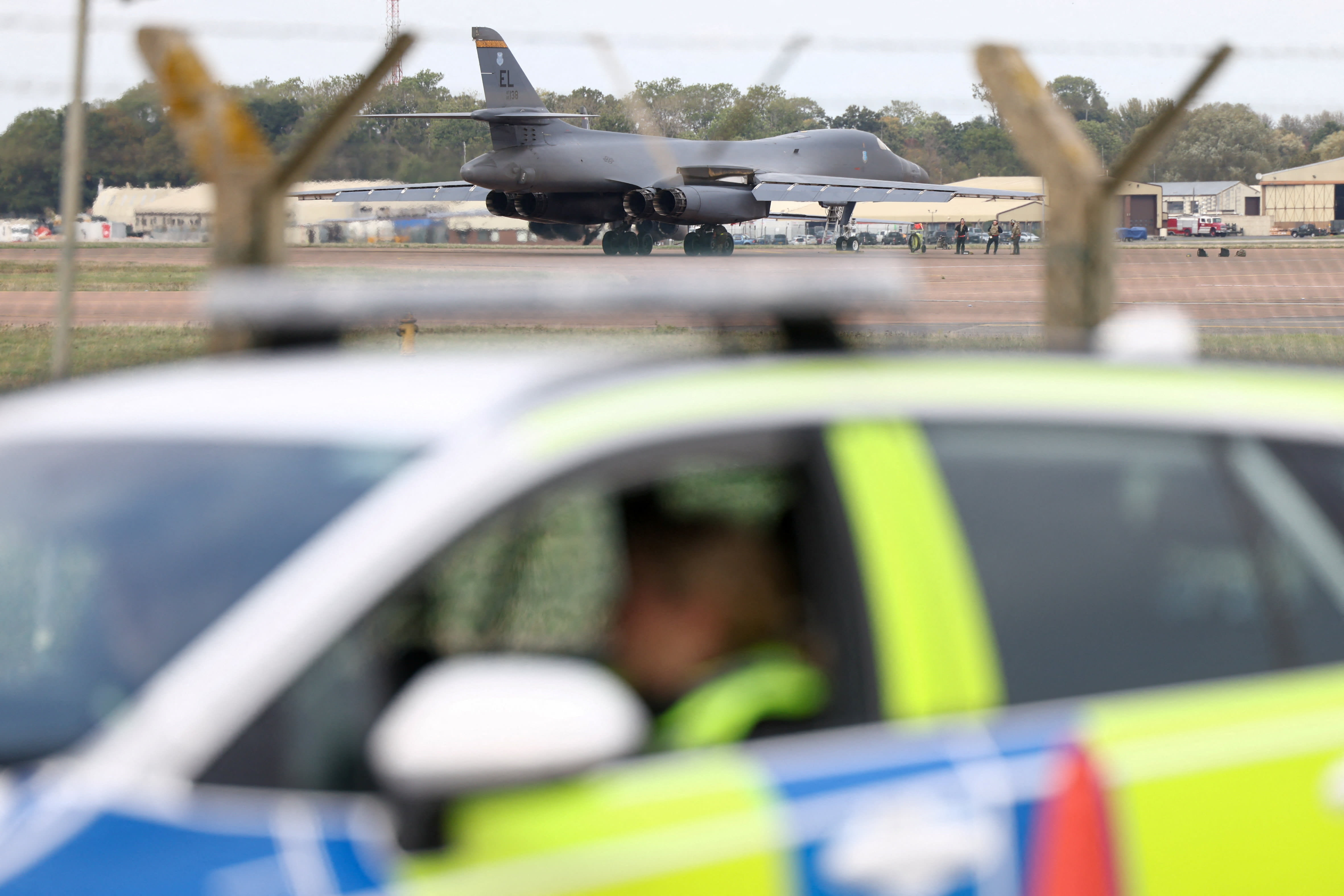 A B‑1B Lancer bomber arrives at RAF Fairford airbase, after police declared a major incident at the base and arrested several men on suspicion of offences under the Explosives Act, who have since been released on bail, in Fairford, Gloucestershire, Britain, September 29, 2026. (photo credit: REUTERS/TOBY SHEPHEARD)