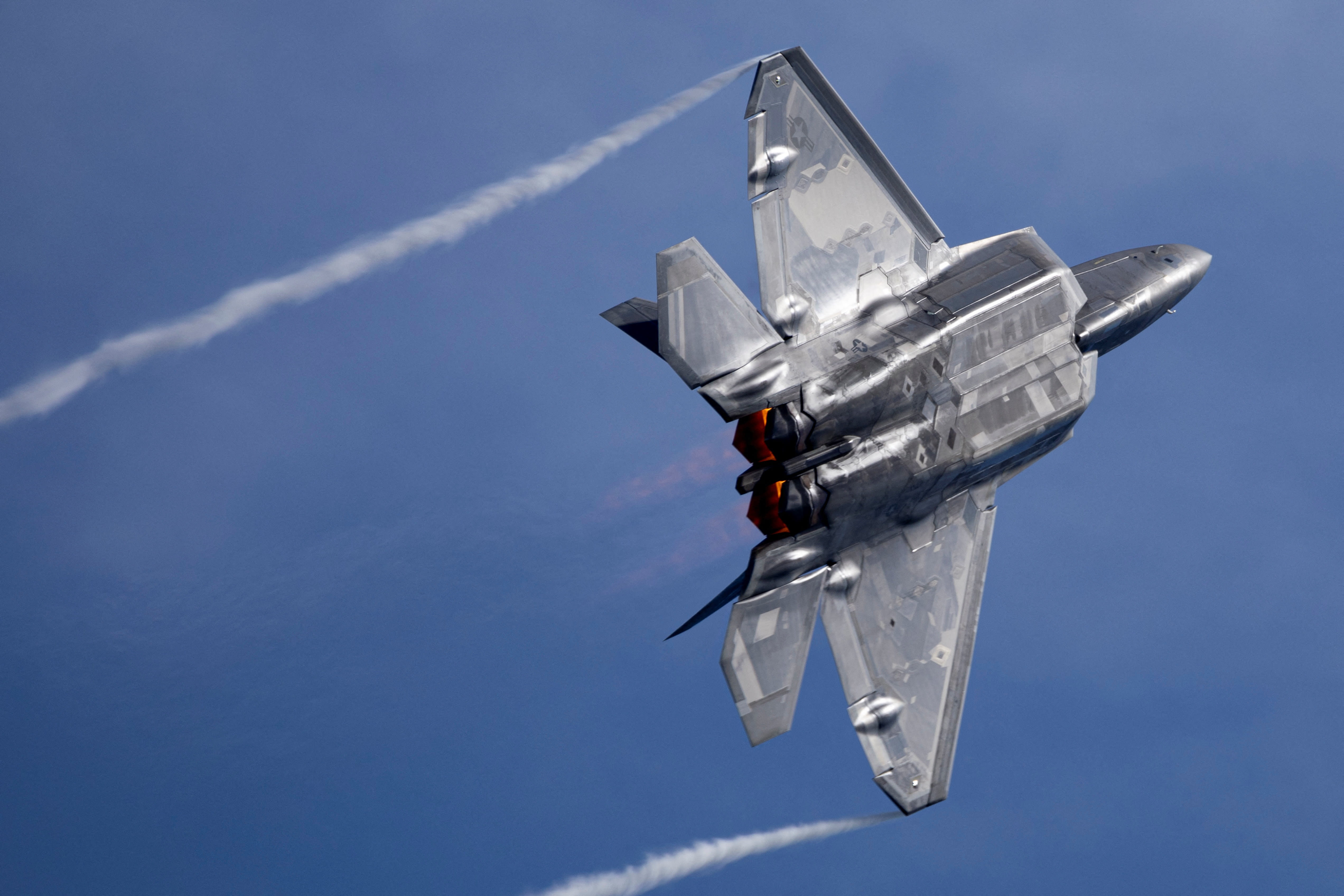 F-22s pulled from Super Bowl flyover after reassignment for operational missions