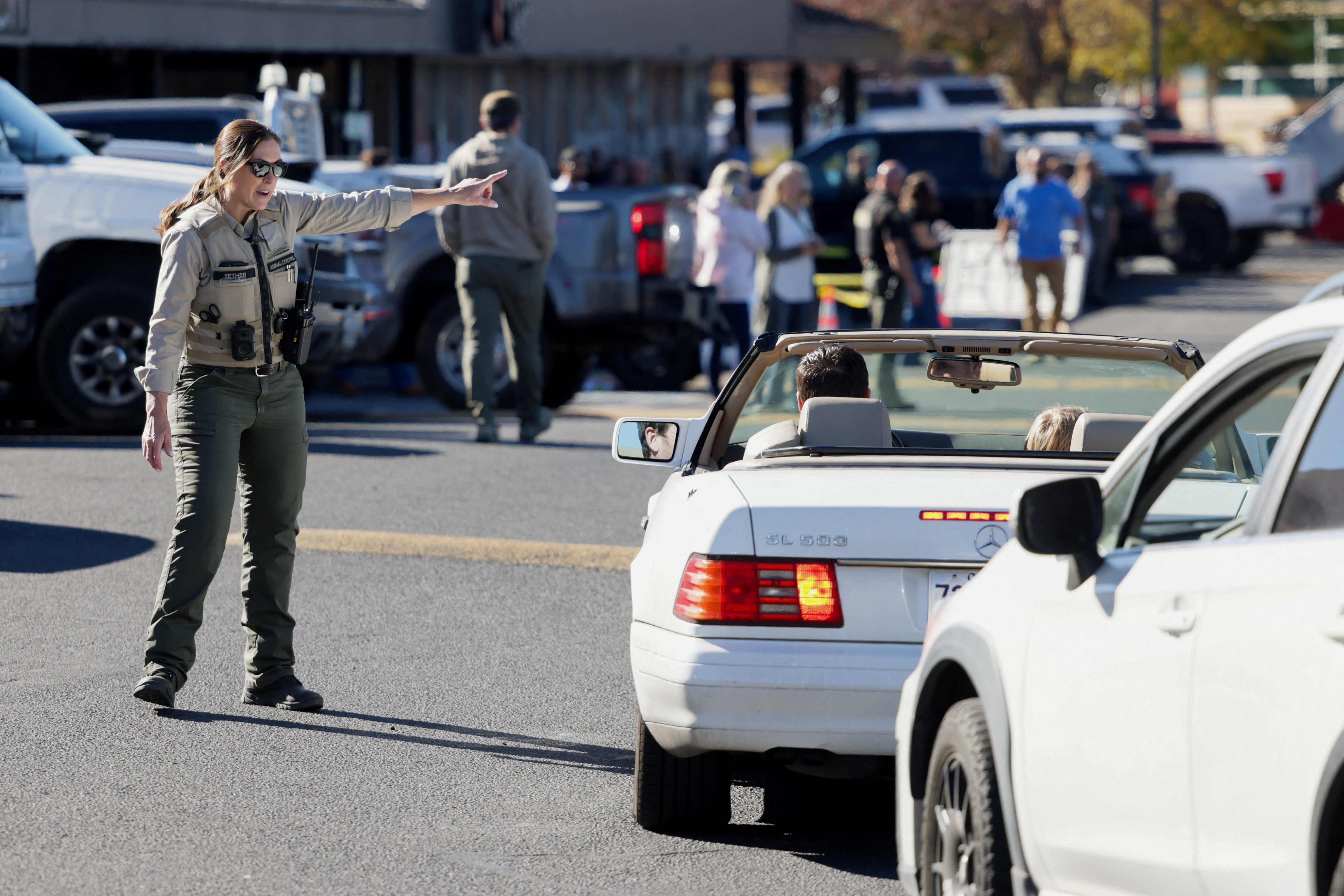 Shooting at Oregon elementary school kills children and adult; suspect reported dead