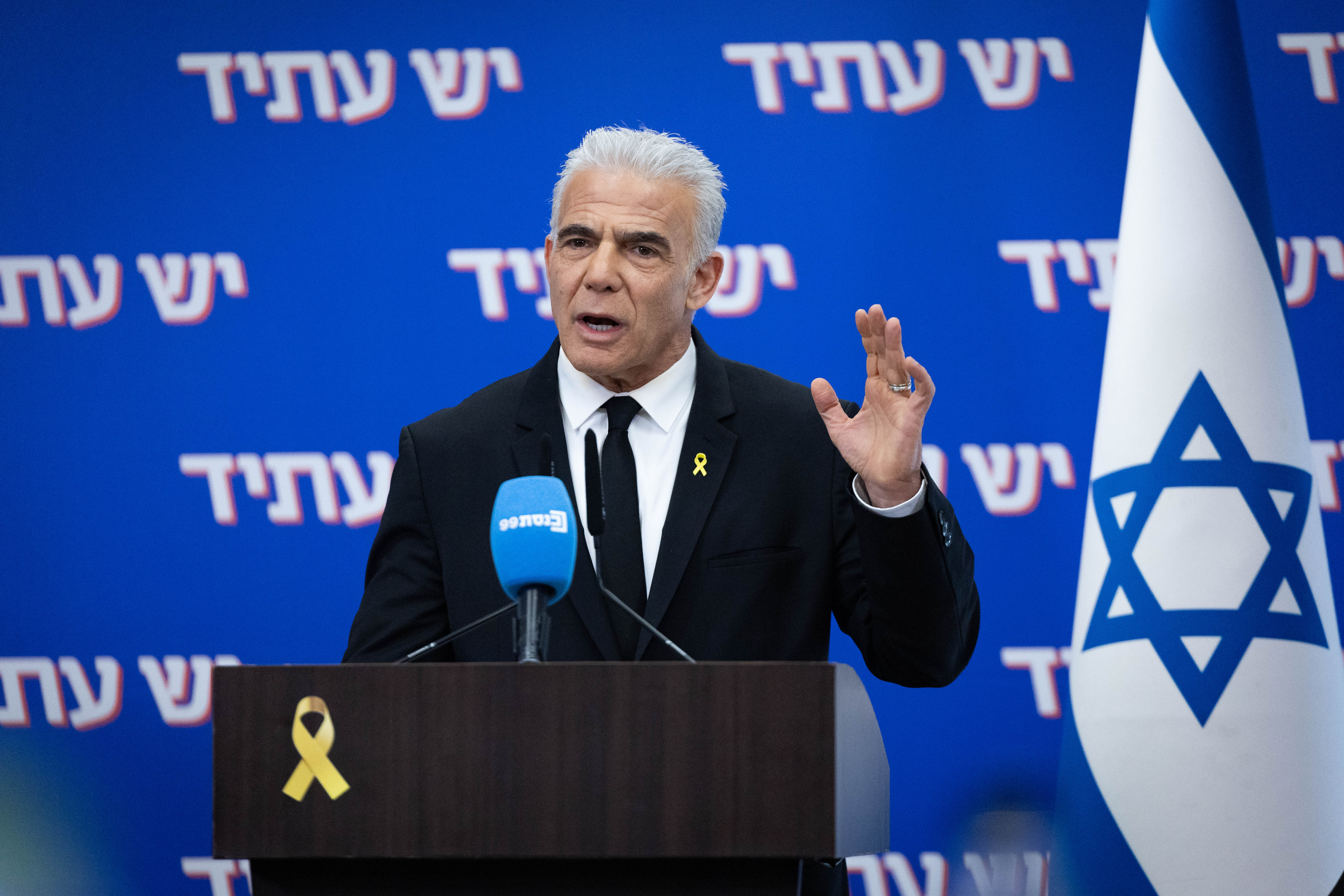 Opposition leader Yair Lapid speaking at the Knesset, Jerusalem, January 26, 2026. (photo credit: YONATAN SINDEL/FLASH90)