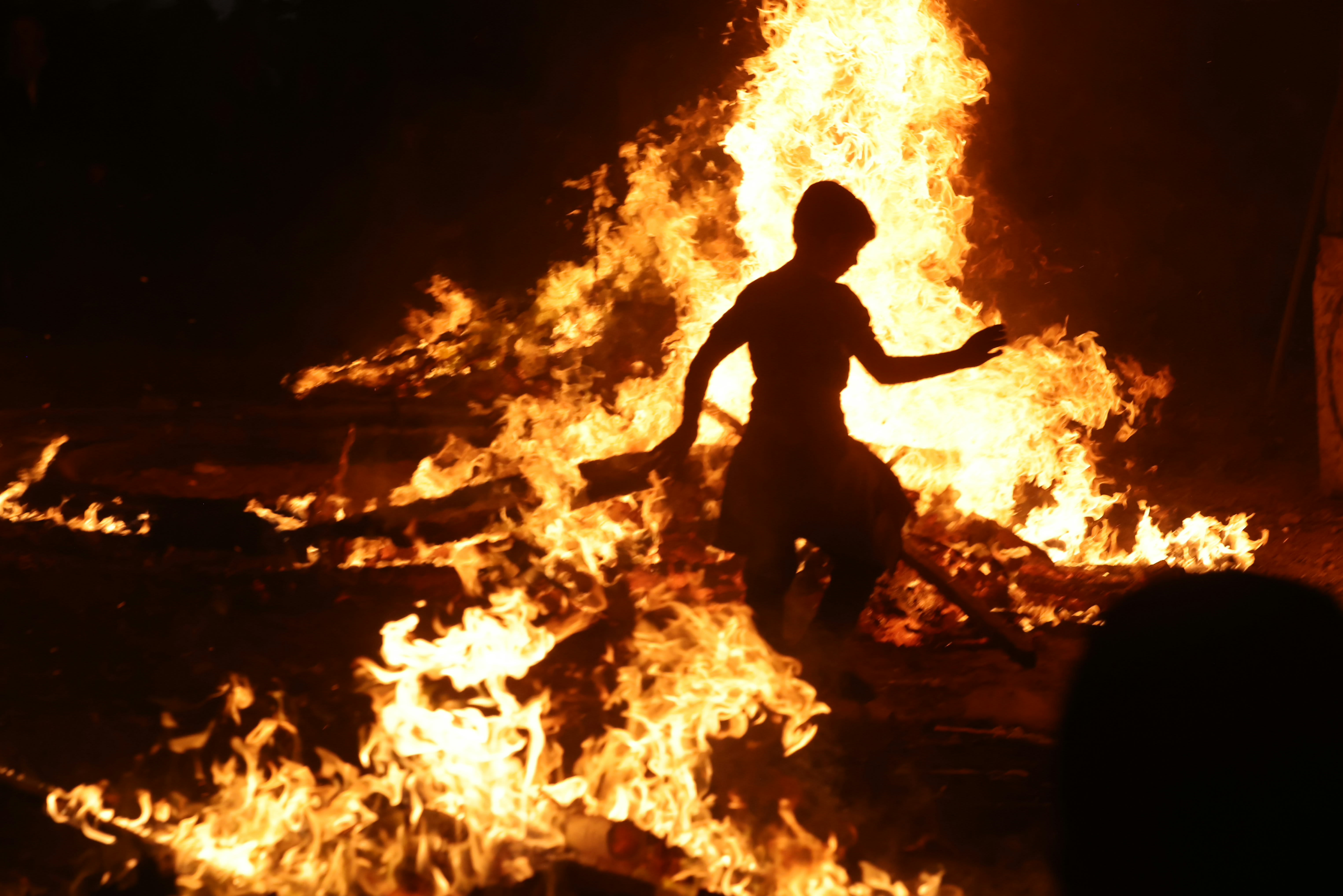 People build bonfires on Lag Ba