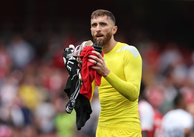 Soccer Football - Premier League - Arsenal v Nottingham Forest - Emirates Stadium, London, Britain - August 12, 2023 Nottingham Forest's Matt Turner applauds fans after the match