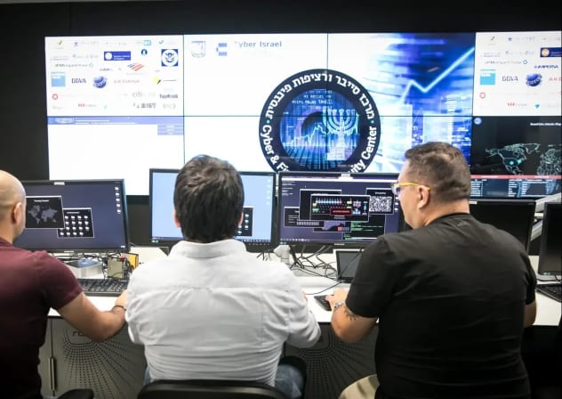  Cyber array