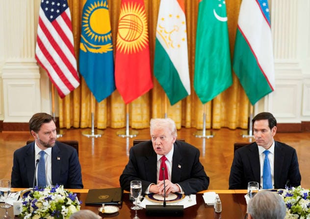 US President Donald Trump (C), Vice President JD Vance (L) and Secretary of State Marco Rubio (R) pictured in the White House, November 6, 2025; illustrative.