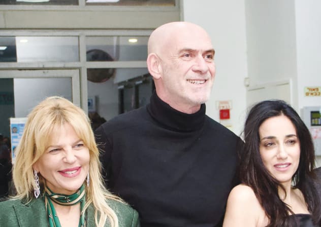 MOTTY REIF, flanked by Sandra Ringler (left) and Batel Green.