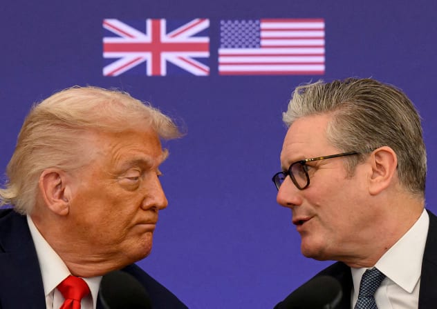 US President Donald Trump and British Prime Minister Keir Starmer announce an agreement between the two countries as they hold a press conference at Chequers at the conclusion of a state visit on September 18, 2025 in Aylesbury, Britain. 