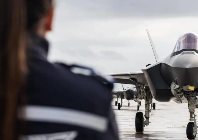 Las Fuerzas de Defensa de Israel reciben más aviones de combate F-35 en la base aérea de Nevatim. 18 de enero de 2026.
