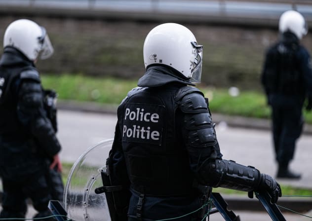 Police officers pictured during a joint demonstration in Brussels to denounce the federal government's 'unfair and inhumane' measures, on Thursday 12 March 2026.