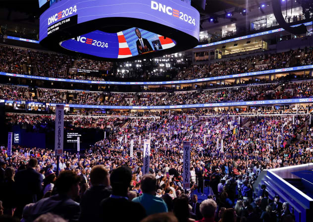 A crowd packs the United Center for the Democratic National Convention, Chicago, Aug. 21, 2024.