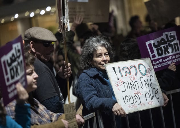 Israelis protest against the war in Jerusalem during the war between Israel, Iran and Hezbollah, April 4, 2026.