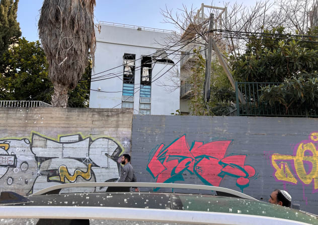 Damage done to a school in Tel Aviv following a missile barrage from Iran, April 6, 2026.