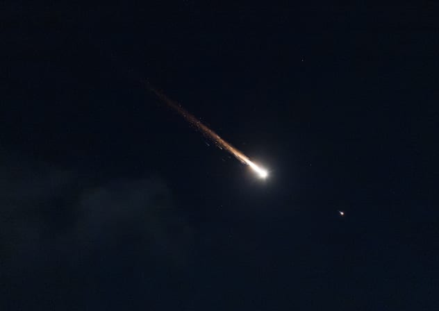 Ballistic missiles launched from Iran, as seen over Jerusalem, during the war with Iran and ongoing missile fire toward Israel, April 7, 2026.