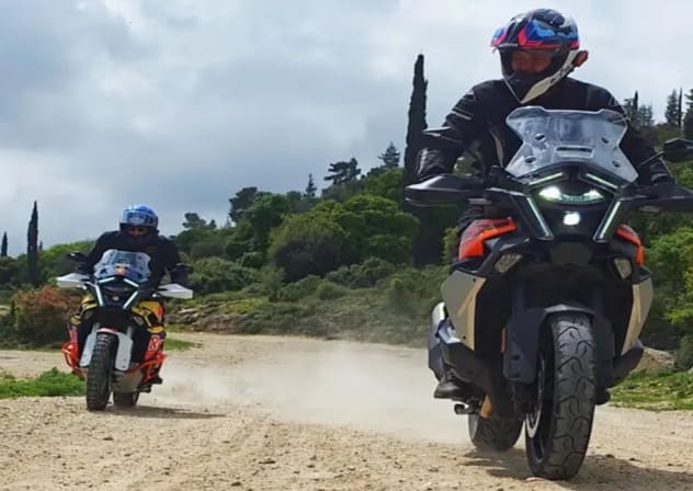 KTM 1390 Super Adventure.