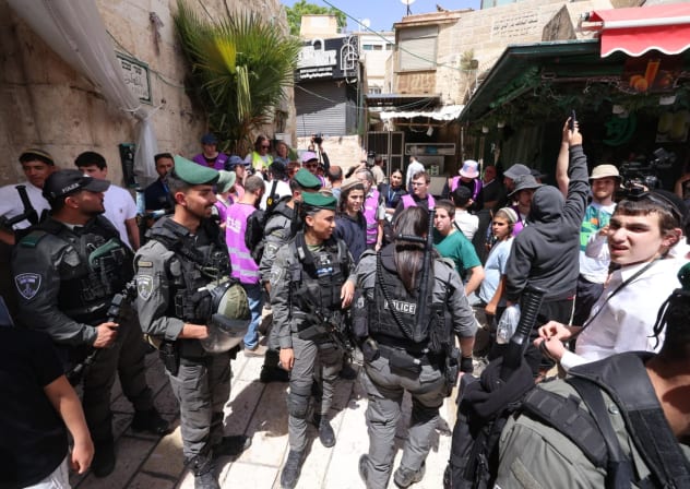 Border Police break up scuffles between activists ahead of the annual Jerusalem Day flag march in the capital, May 14, 2026