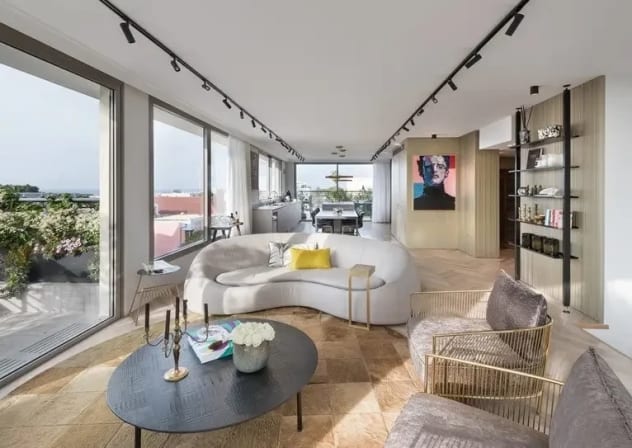 Interior design in desert shades by Tzvia Kazayoff