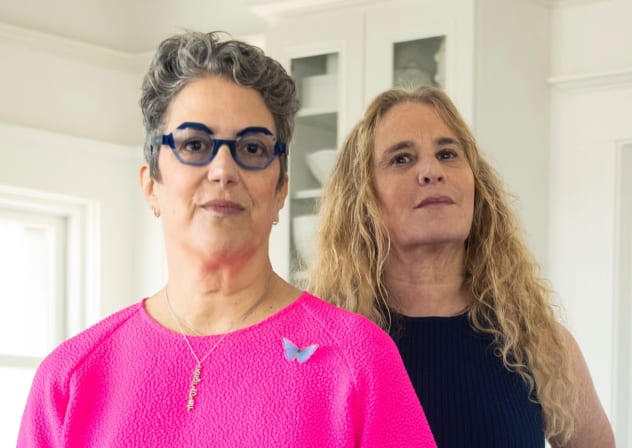 Jan Reicher (left) and Debbie Findling, former Wexner Graduate fellows who are giving the amount they paid for fellowship tuition and encouraging former fellows to pay similar amounts to organizations supporting victims of sexual assault and human trafficking, pose for a photograph, May 14, 2026.