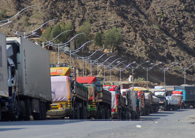 AFGHANISTAN-PAKISTAN-UNREST Goods carrier trucks stalled near the closed Torkham border crossing between Afghanistan and Pakistan in Nangarhar province on October 21, 2025.