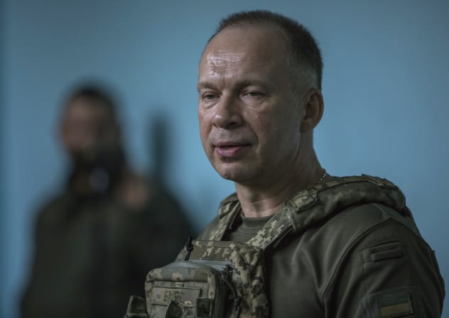  Oleksandr Syrskyi, the commander of the Ukrainian Ground Forces, awards Ukrainian fighters of the 10th Mountain Assault Brigade “Edelweiss” in the Soledar direction on July 2, 2023 in Donetsk Oblast, Ukraine.