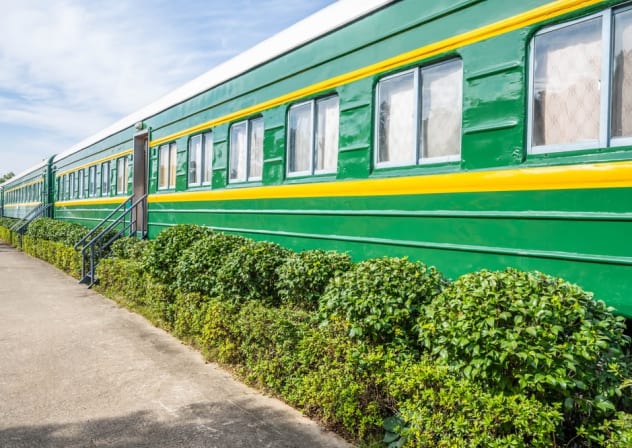 A historic railway hotel showcasing the grandeur of luxury travel in the golden age of rail, when stations, architecture and hospitality were part of one journey.