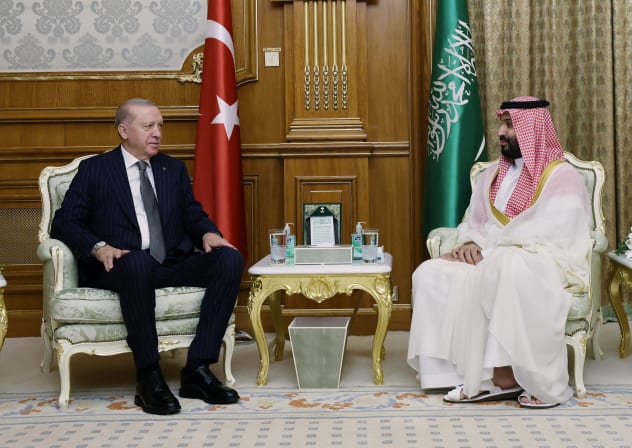 Turkish President Tayyip Erdogan meets Saudi Crown Prince Mohammed bin Salman, ahead of the expected signing of a defence deal between Saudi Arabia, Pakistan and Turkey, in Mecca, Saudi Arabia, August 7, 2026. 