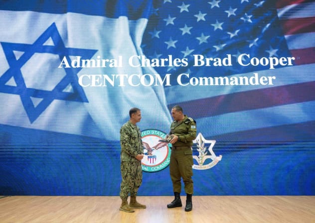 IDF Chief of Staff Lt.-Gen. Eyal Zamir presents US CENTCOM commander Adm. Brad Cooper with a gift during a meeting with senior IDF commanders on August 10, 2026.