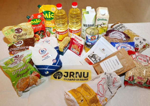 Food packages prepared by JRNU to be delivered to Jews in Ukraine affected by the war with Russia.
