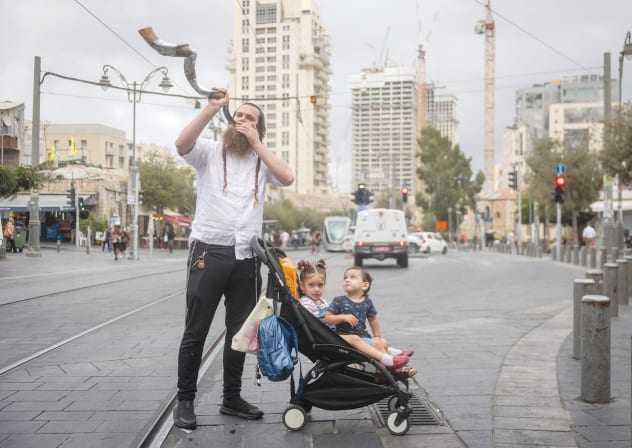 DEEPLY PERSONAL experience: Blowing the shofar on Jerusalem’s Jaffa Road ahead of Rosh Hashanah, Aug. 31.