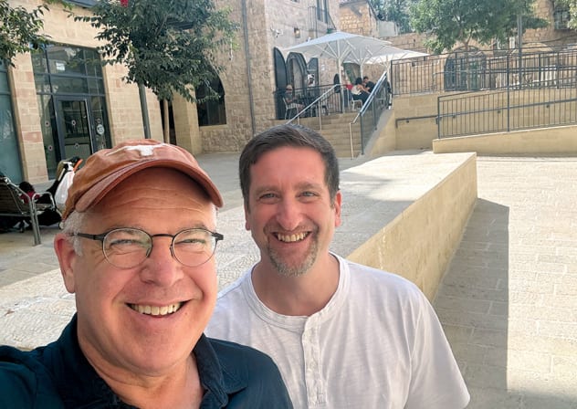The writers – Jonathan Feldstein (L) and David Nekrutman – outside Café Basimta, not on Shabbat. 