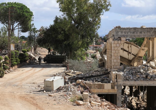 Lebanese army deployed next to damaged homes in West Zawtar, southern Lebanon, October 1, 2026.