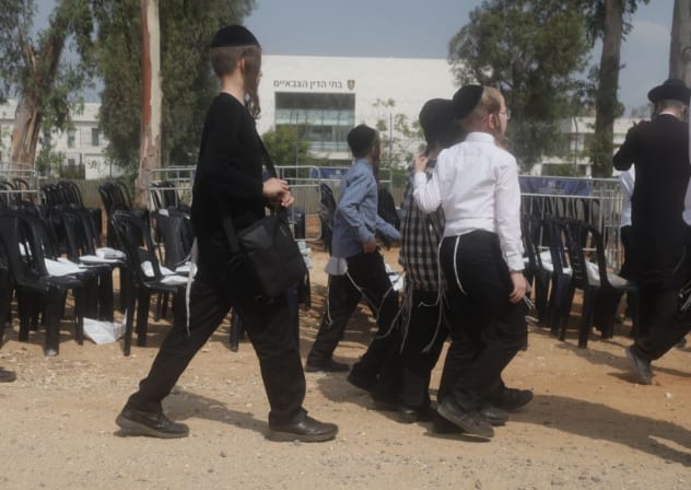 Breslov children brought to protest outside of Military Prison 10, October 12, 2026.