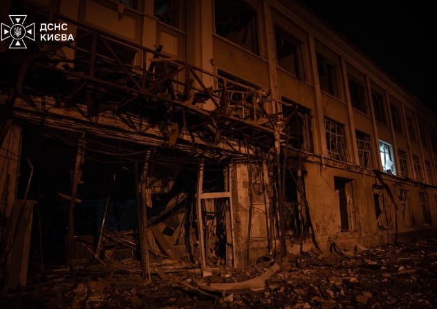Aftermath of massive Russian attack against Ukraine that left over half a million without power, October 19, 2026.