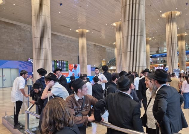 Members of the Chabad community at Ben-Gurion Airport, October 20, 2026.