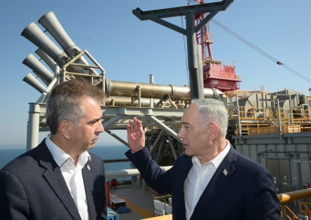 PRIME MINISTER Benjamin Netanyahu, Energy and Infrastructure Minster Eli Cohen  visit the Leviathan gas platform, October 22, 2026.