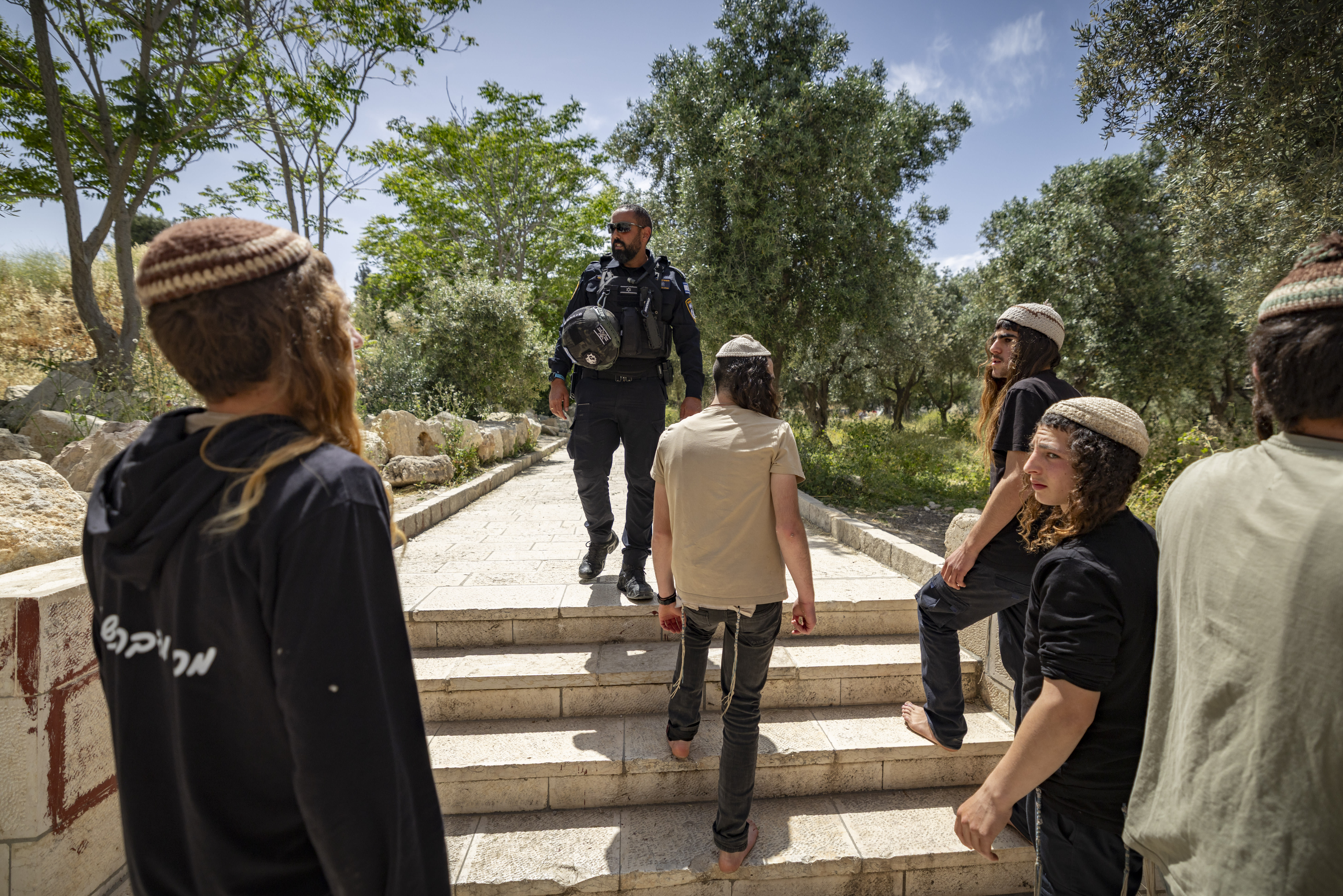 Jews visit the Temple Mount in Jerusalem’s Old City during Jerusalem Day celebrations, May 14, 2026.  (photo credit: YONATAN SINDEL/FLASH 90)