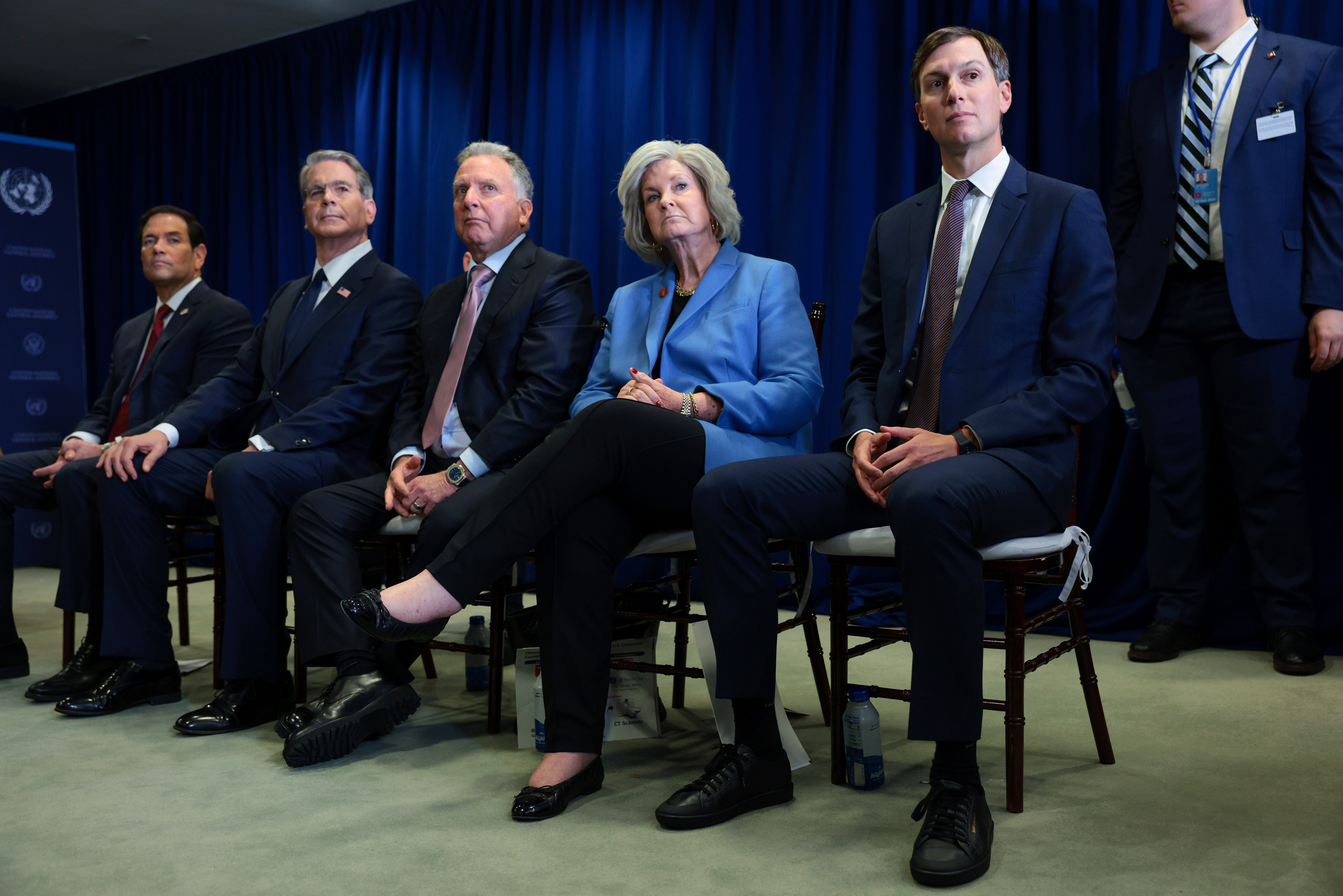 Witkoff, Kushner meet mediators as...