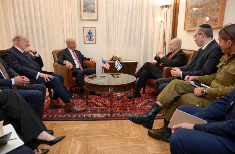 Prime Minister Benjamin Netanyahu met this evening (Tuesday) in his office with the US Ambassador to Lebanon, Michelle Issa, and the US Ambassador to Israel, Mike Huckabee, who are leading the talks between Israel and Lebanon.