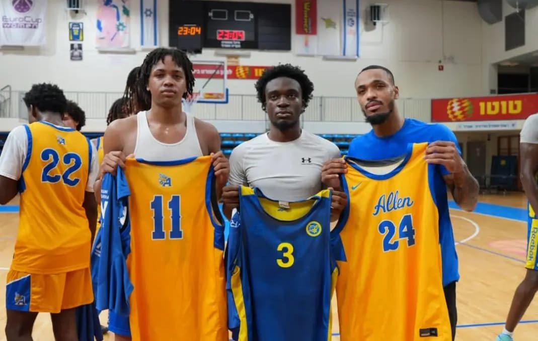 Maccabi Ashdod hosts historic exhibition match with South Carolina's Allen University