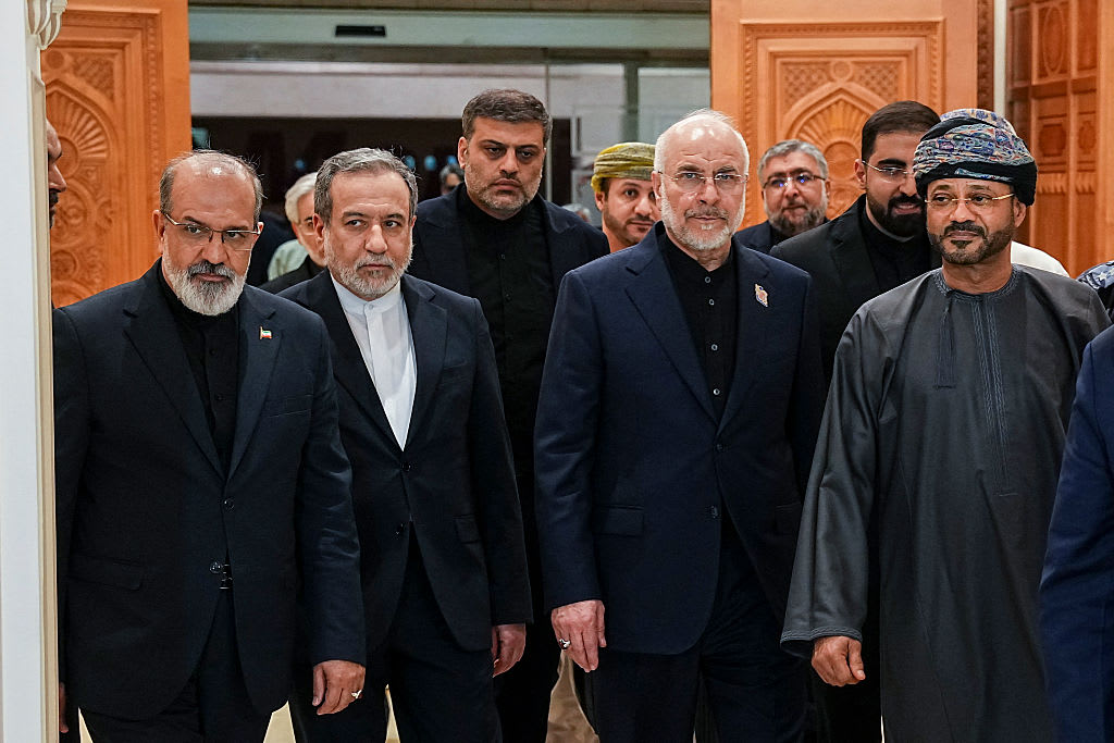 Oman’s foreign minister to visit Tehran to continue talks on Strait of Hormuz