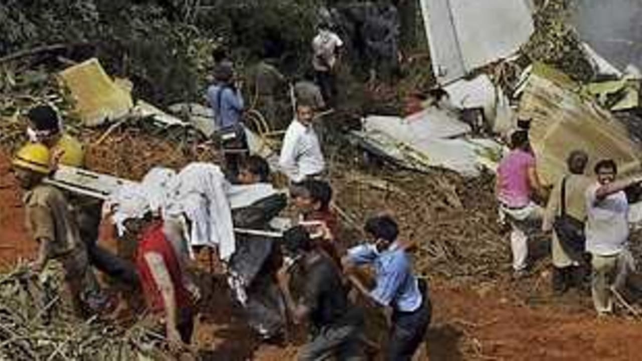 india plane crash 311