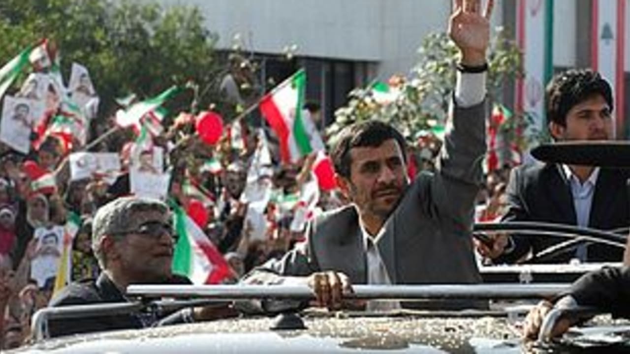 ahmadinejad heil 311
