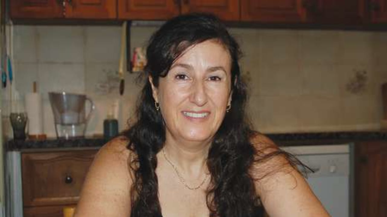 Elaine Benton 521