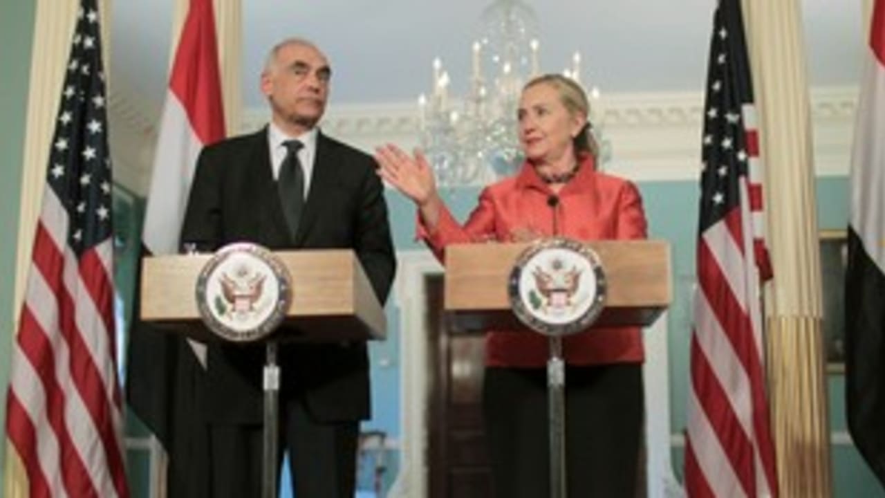 Egyptian FM Amr with US counterpart Clinton 311